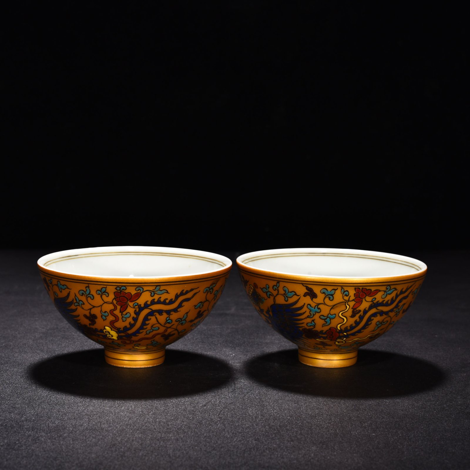 Ming Dynasty Yongle gold-colored chicken heart bowl with phoenix