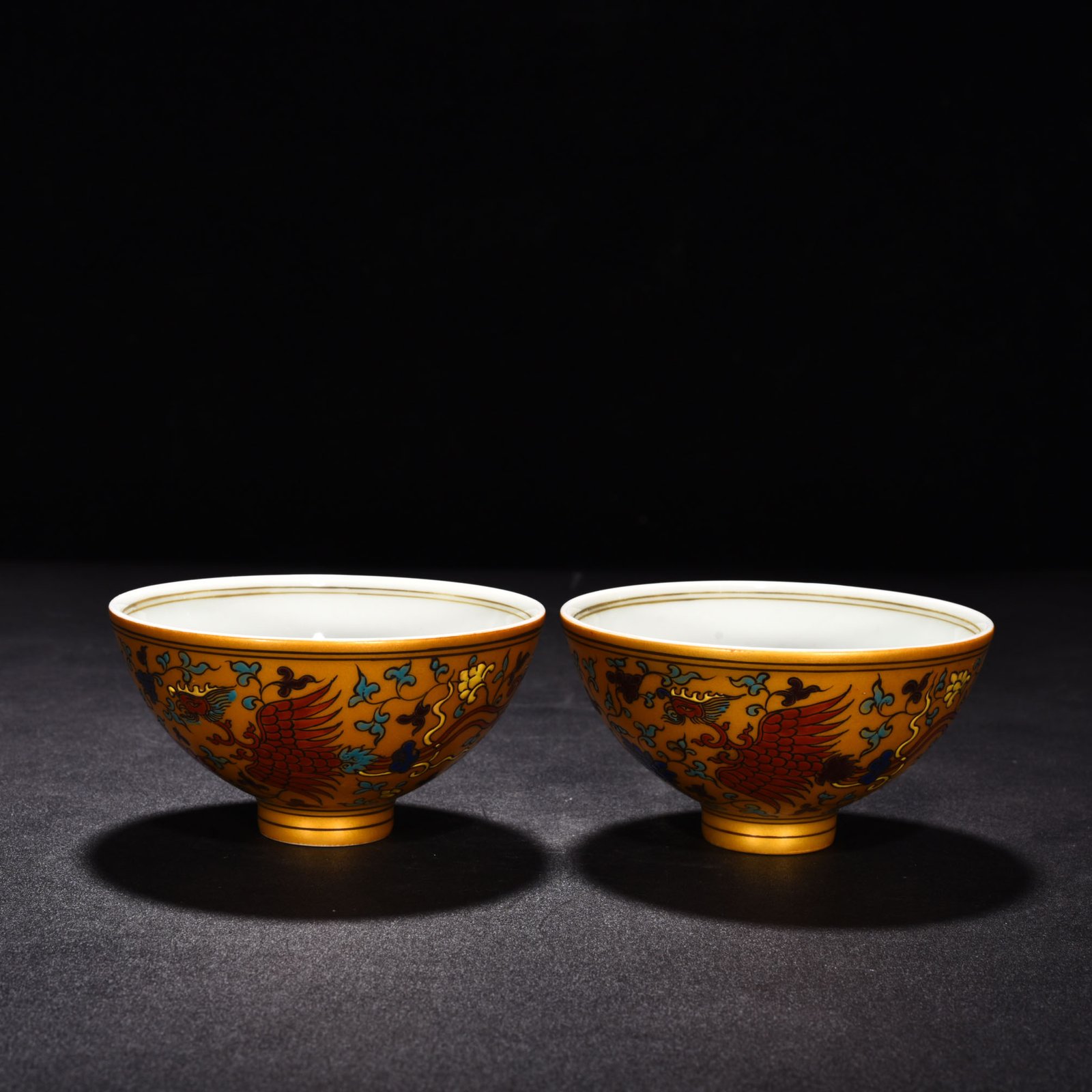 Ming Dynasty Yongle gold-colored chicken heart bowl with phoenix