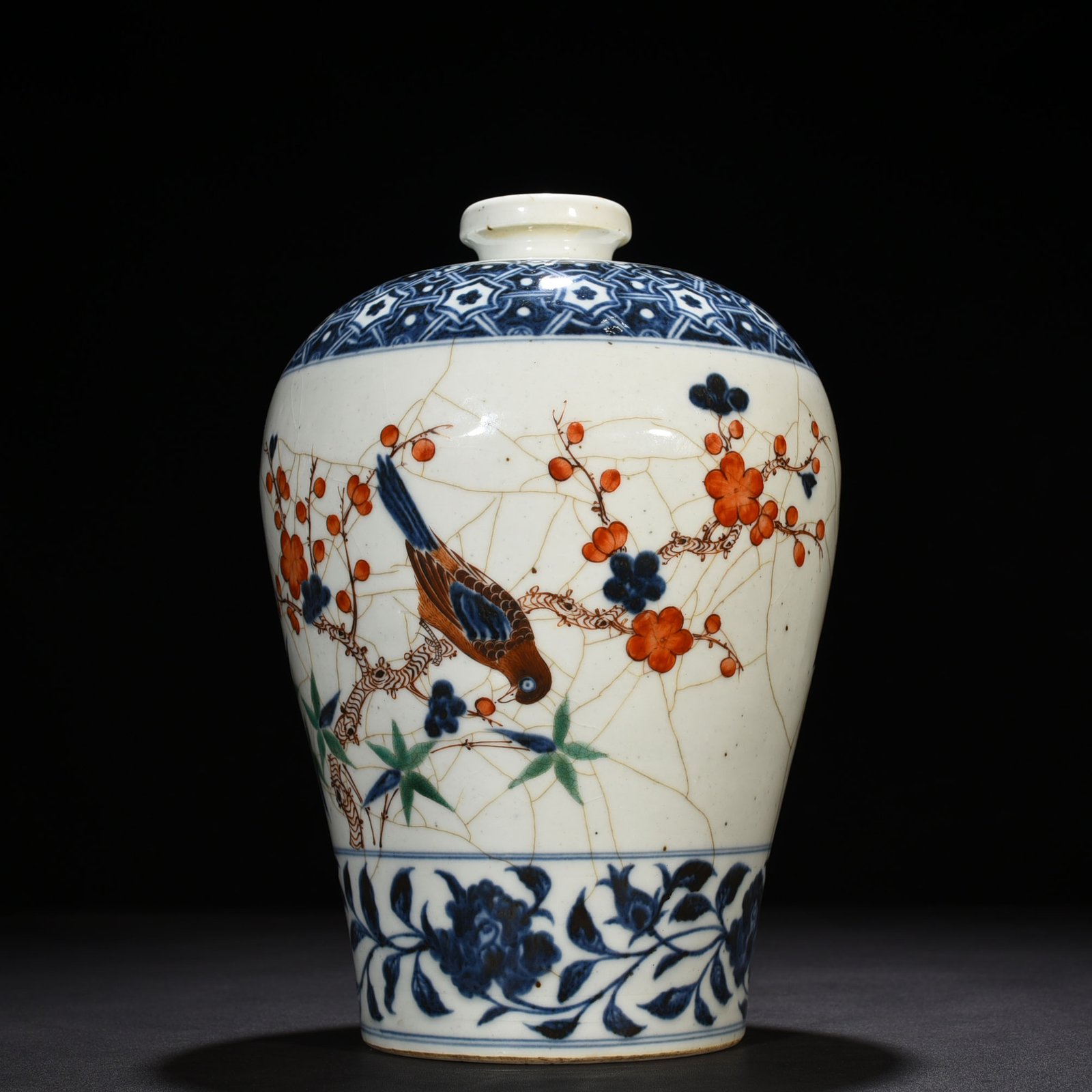 Ming Dynasty Yongle blue and white multi-colored plum vase with folded branches