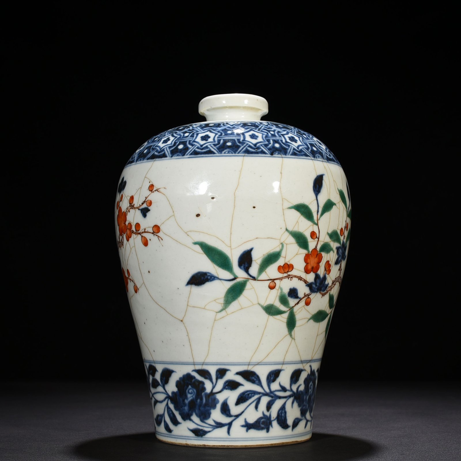 Ming Dynasty Yongle blue and white multi-colored plum vase with folded branches