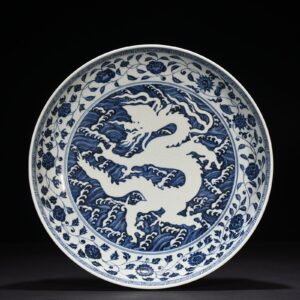 Ming Dynasty Yongle blue and white seawater cone arch five dragon dish
