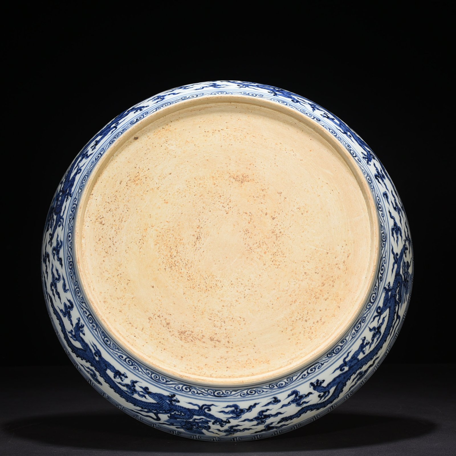 Ming Dynasty Yongle blue and white seawater cone arch five dragon dish