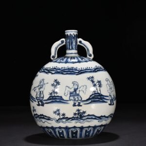 Ming Dynasty Yongle blue and white people playing music flat vase