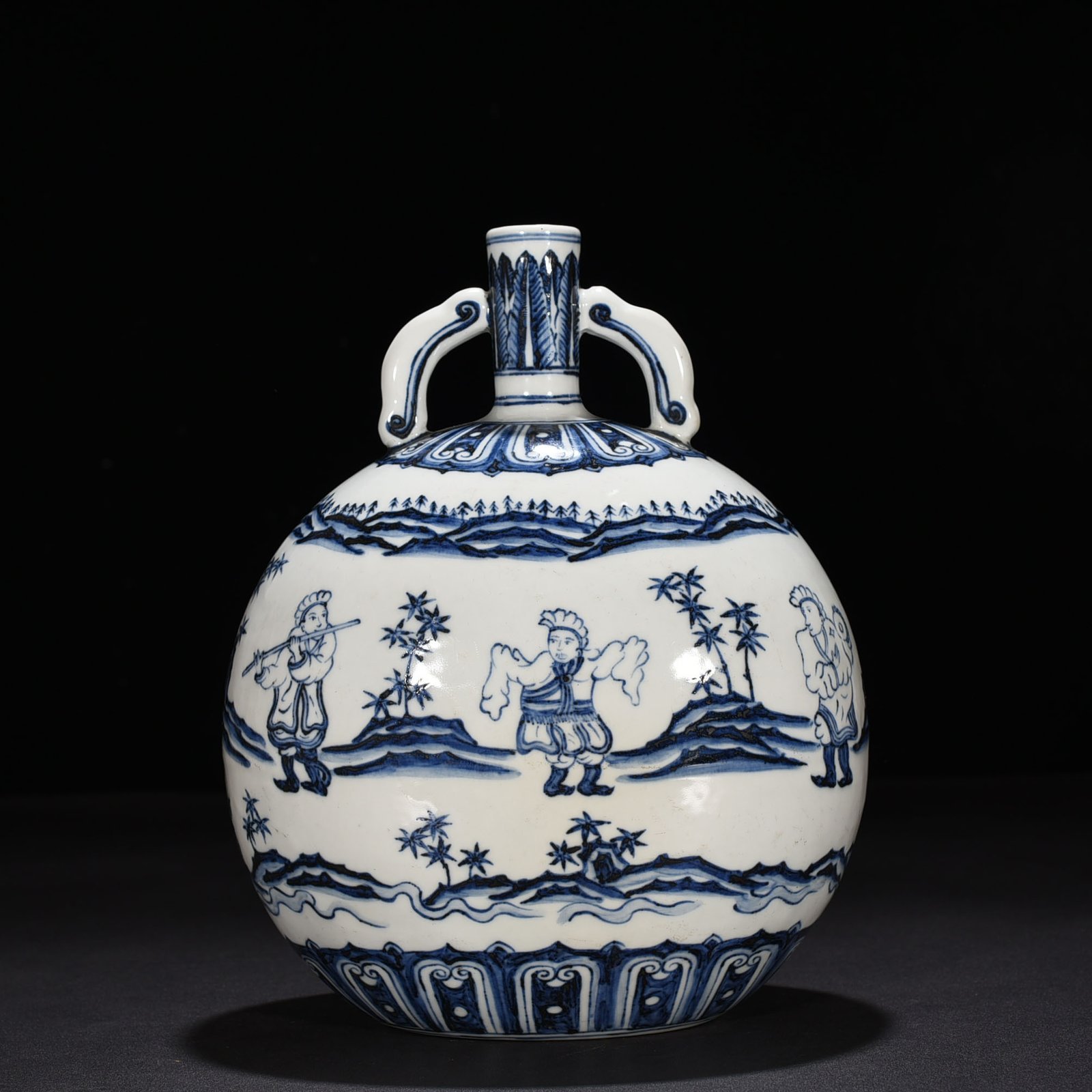 Ming Dynasty Yongle blue and white people playing music flat vase