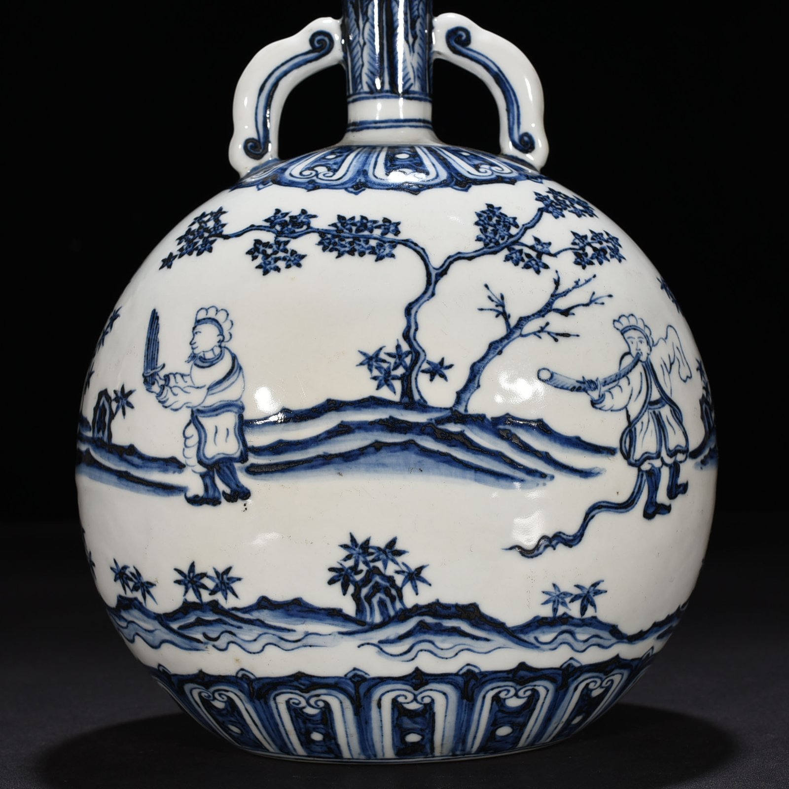 Ming Dynasty Yongle blue and white people playing music flat vase