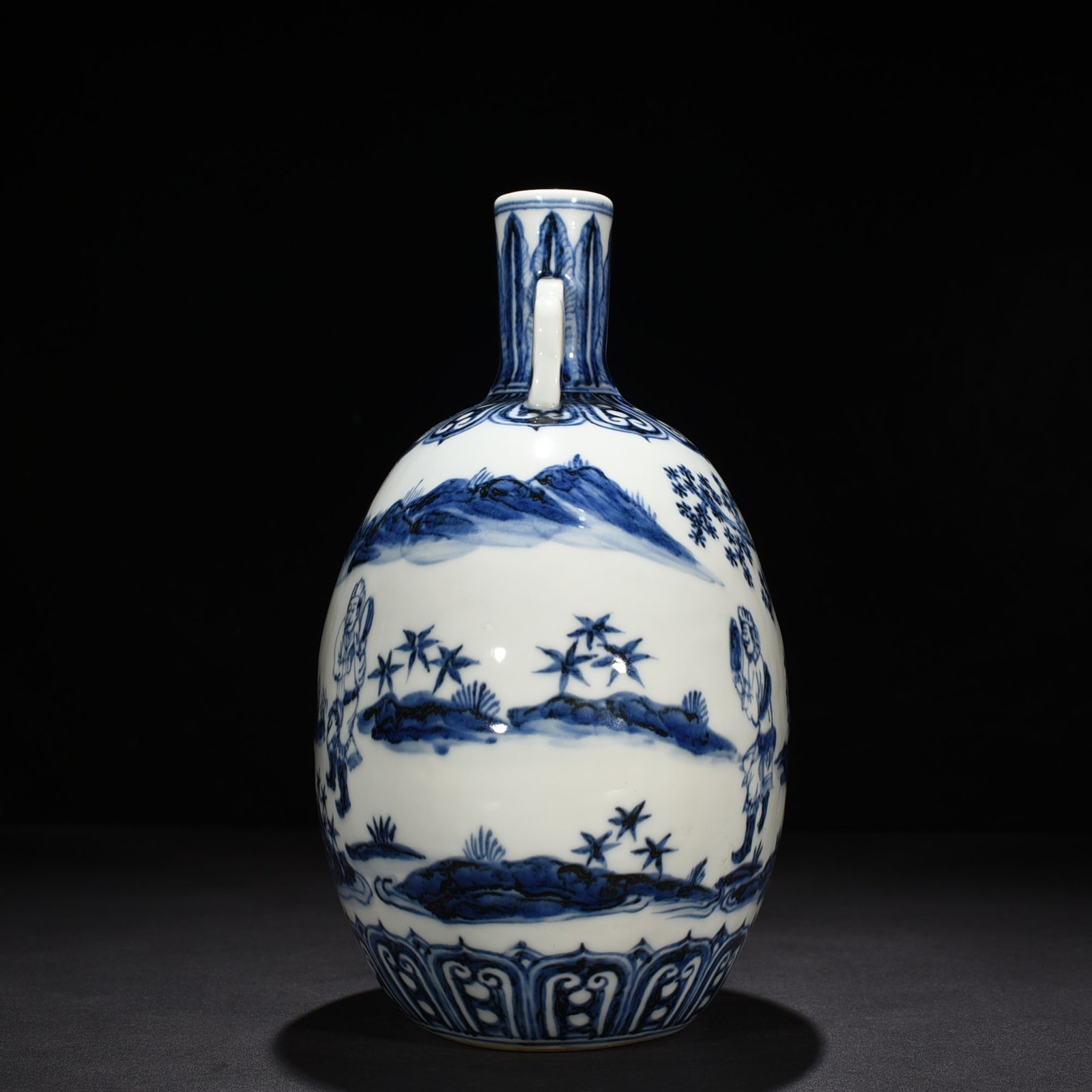 Ming Dynasty Yongle blue and white barbarian music player figure flat vase