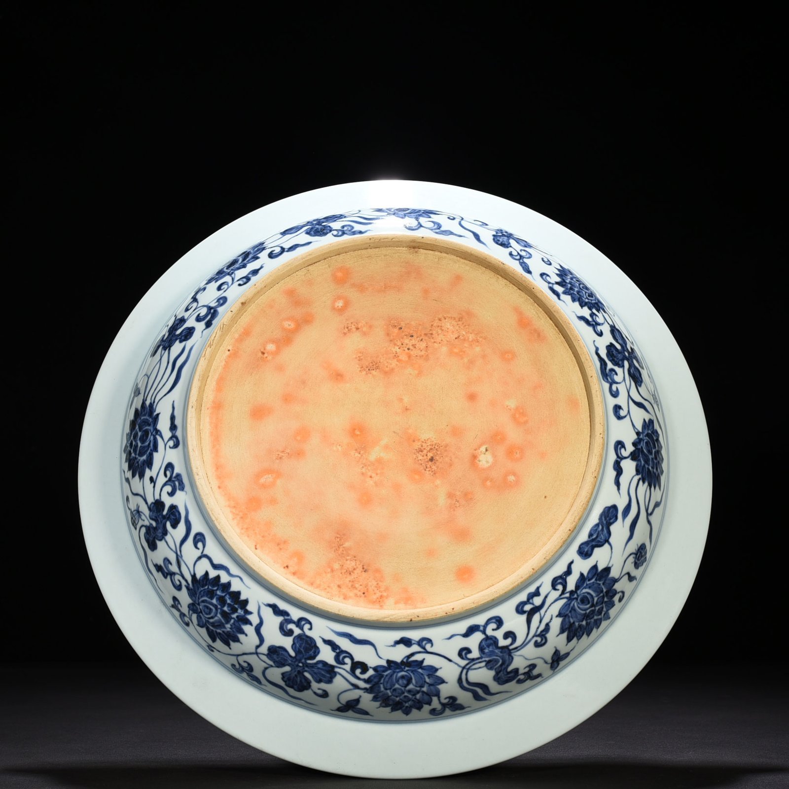 Ming Dynasty Yongle blue and white lychee flower folded edge plate