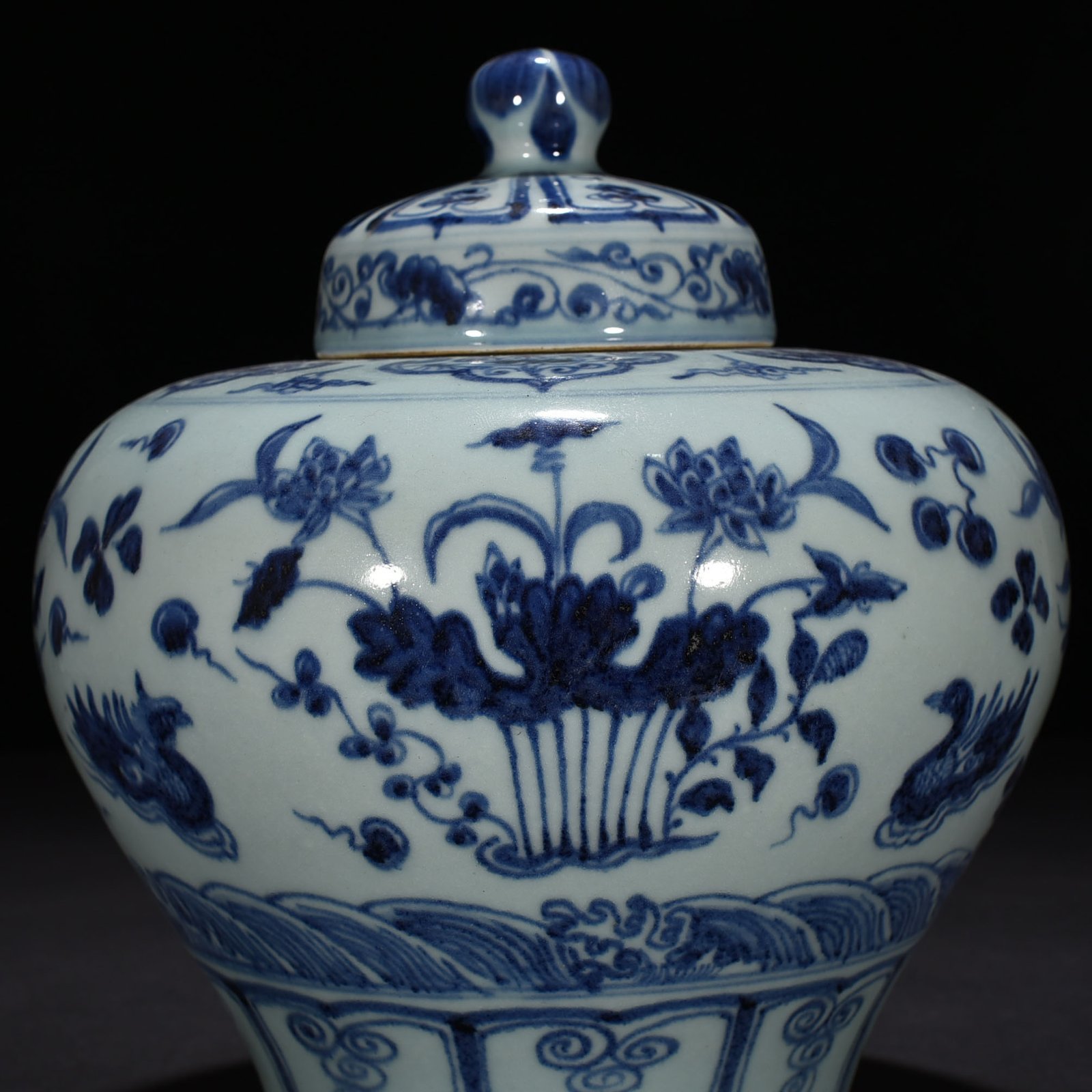 Ming Dynasty Yongle blue and white lotus pond jar with mandarin duck
