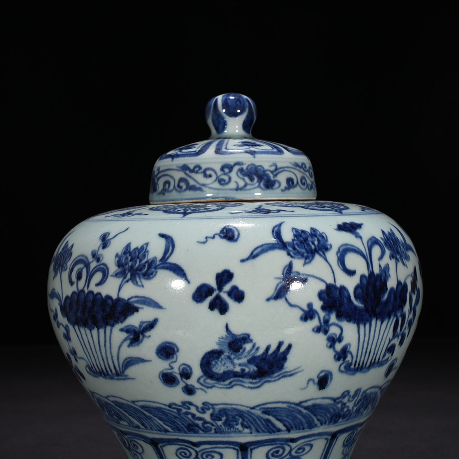 Ming Dynasty Yongle blue and white lotus pond jar with mandarin duck