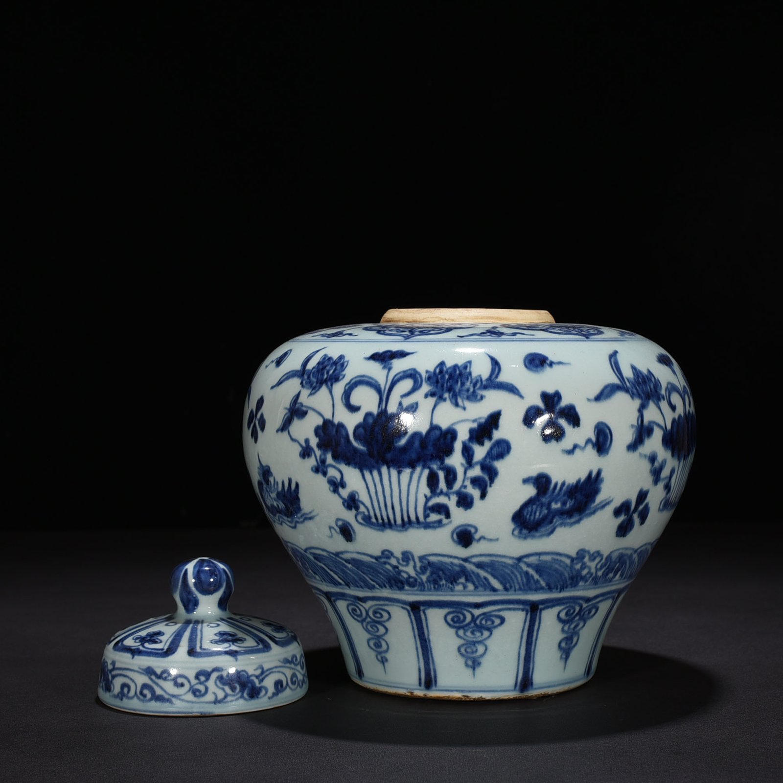 Ming Dynasty Yongle blue and white lotus pond jar with mandarin duck