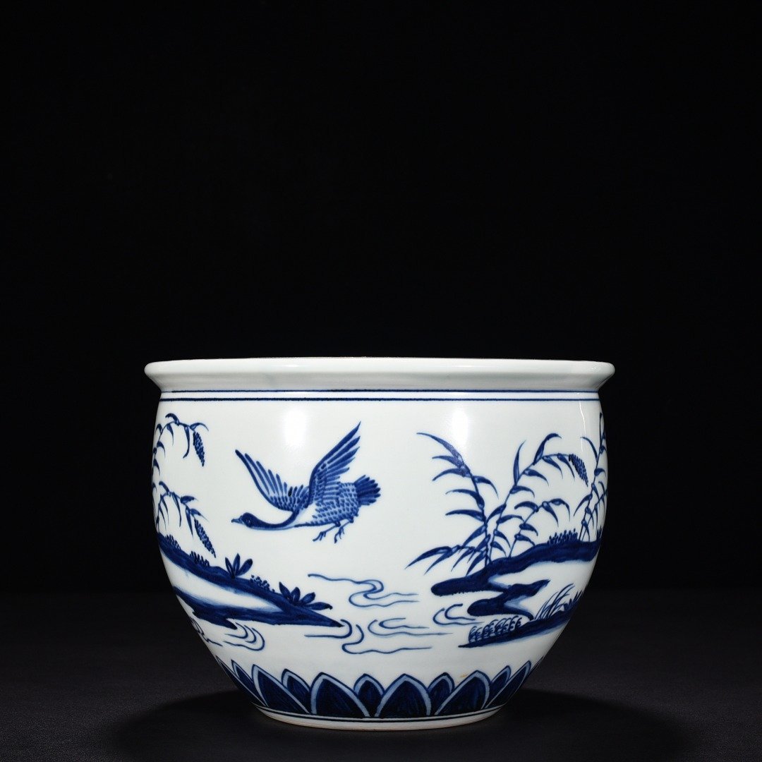Ming Dynasty Yongle blue and white scroll vat with flyings