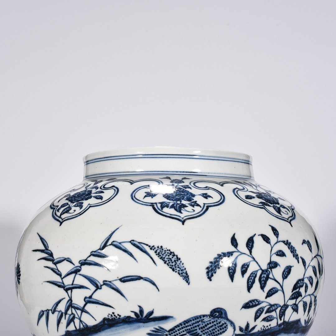 Ming Dynasty Yongle blue and white flying food jar