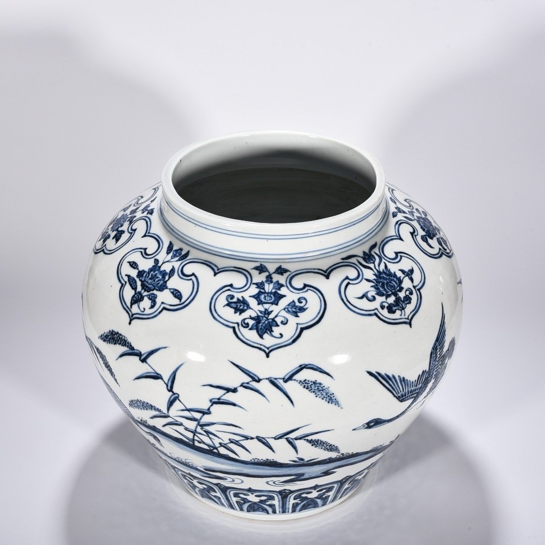 Ming Dynasty Yongle blue and white flying food jar
