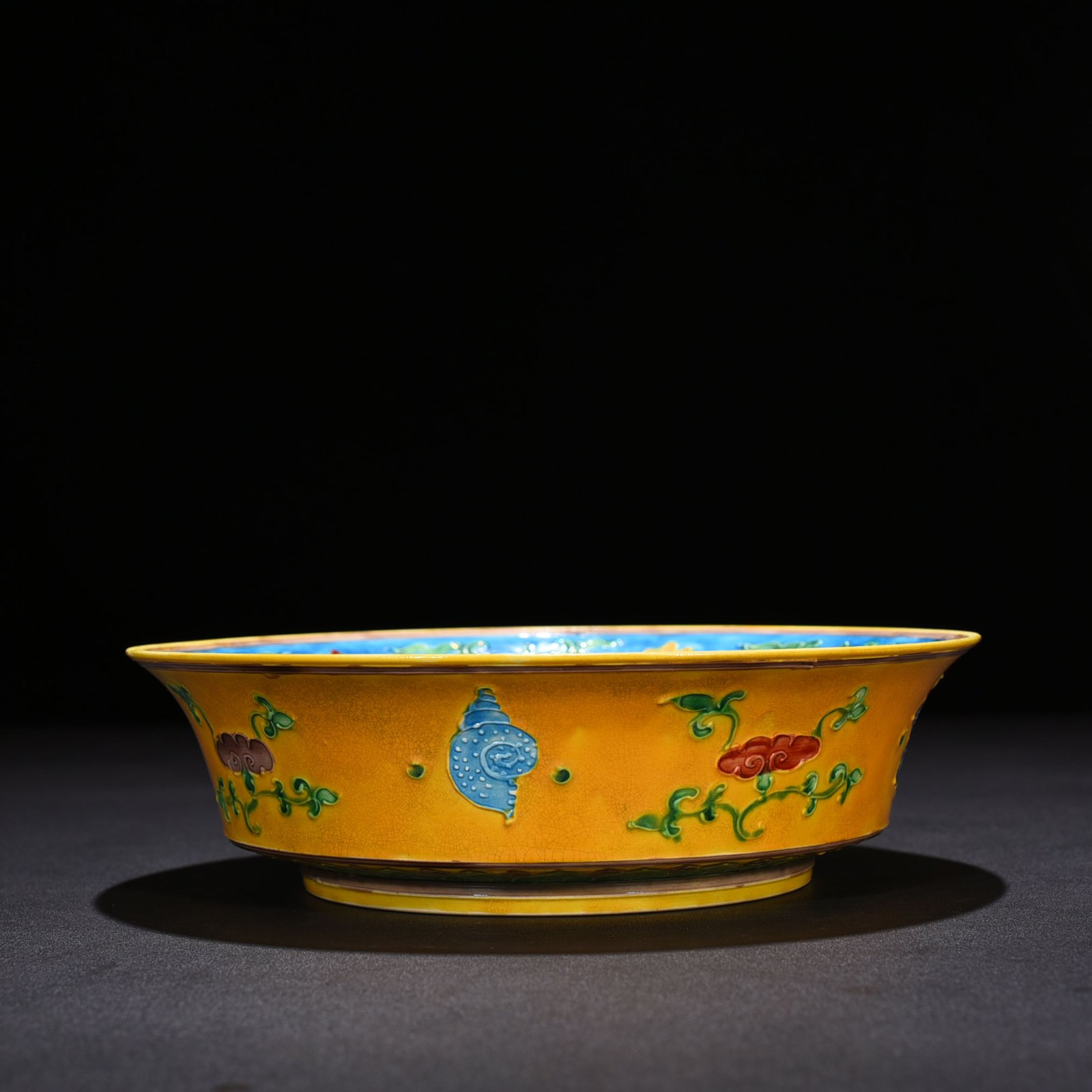 Ming Dynasty Yongle yellow ground enamel folding plate with fish and algae