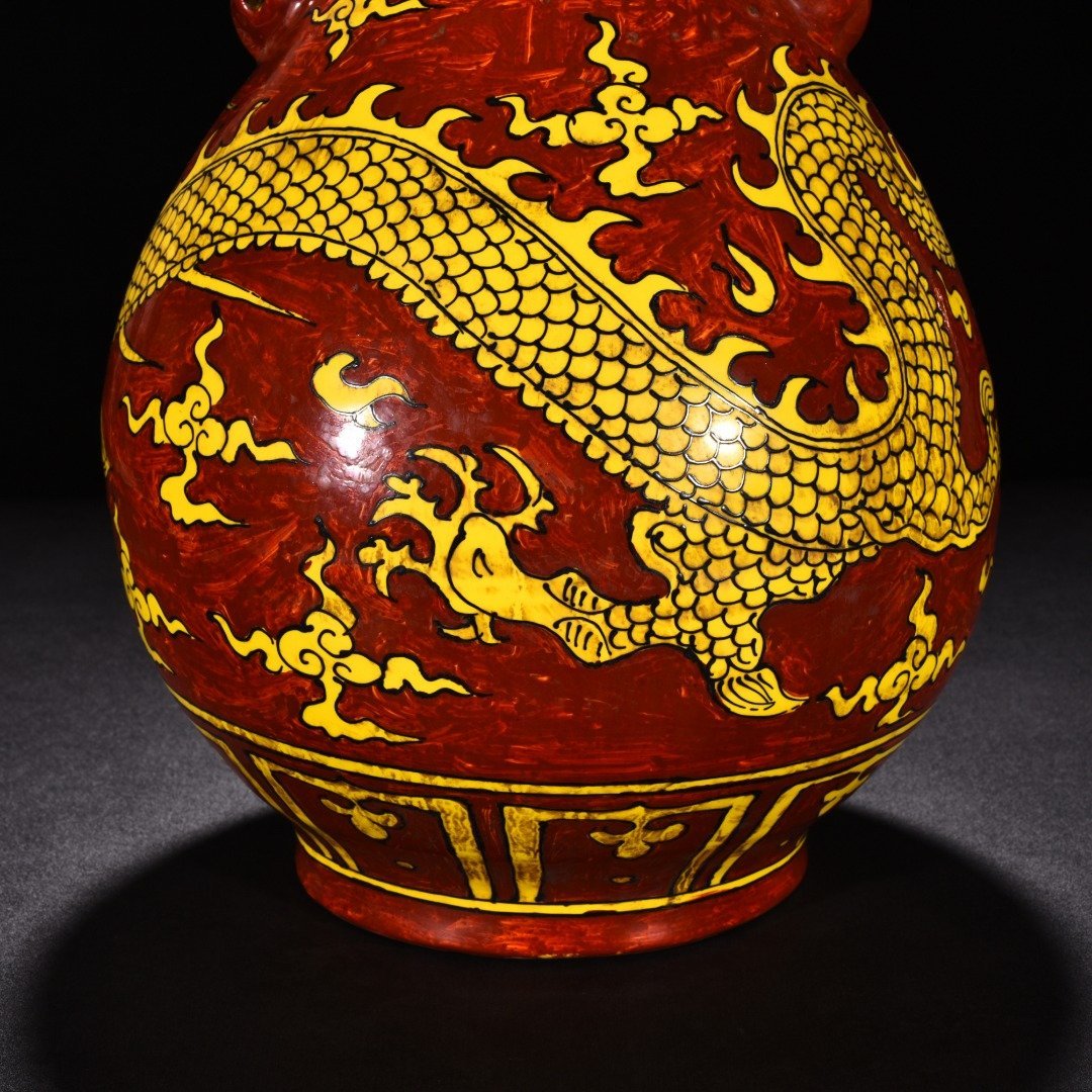Ming Dynasty Yongle yellow ground red glaze cloud and dragon jade pot spring vase