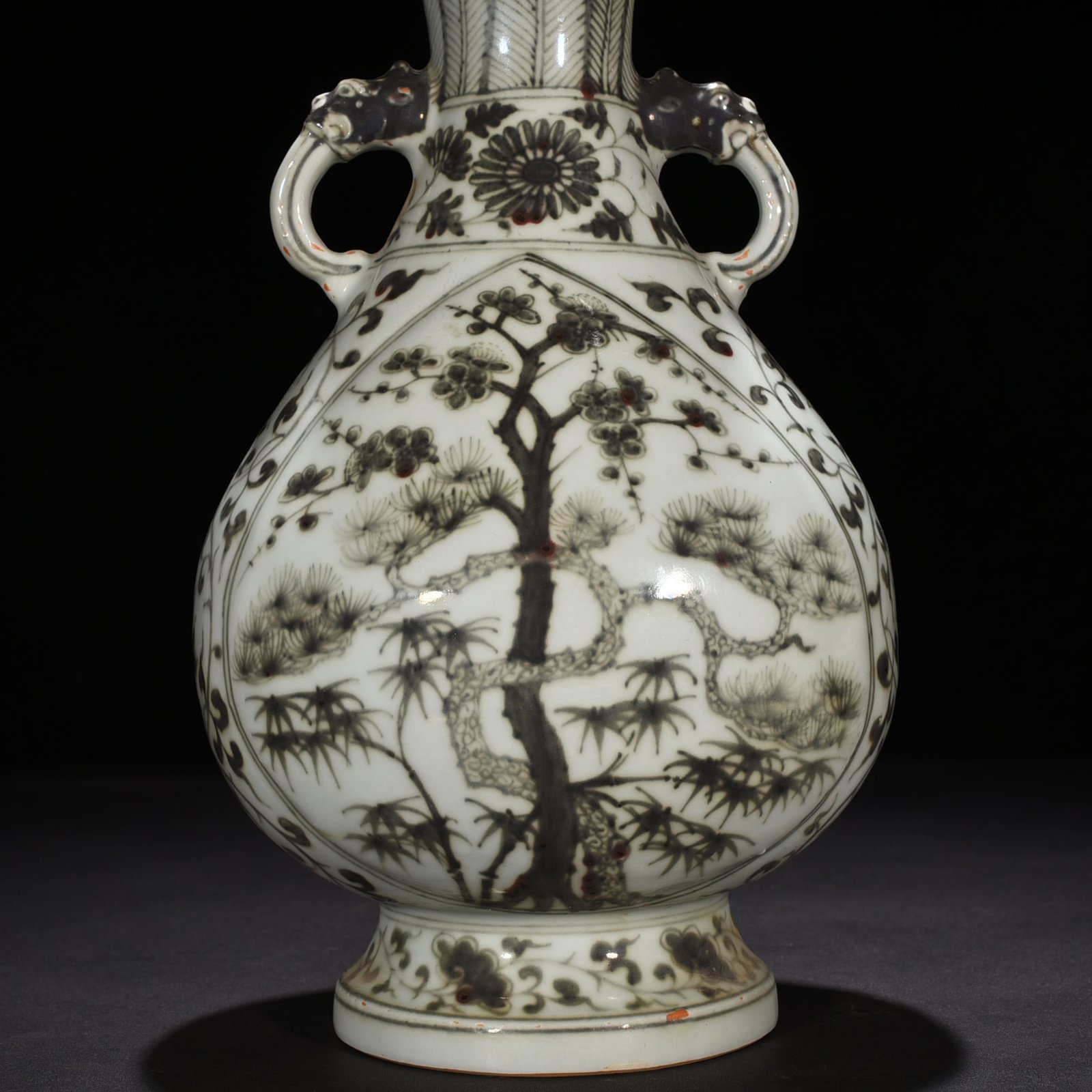 Ming Dynasty Hongwu glazed red pine bamboo and plum amphora