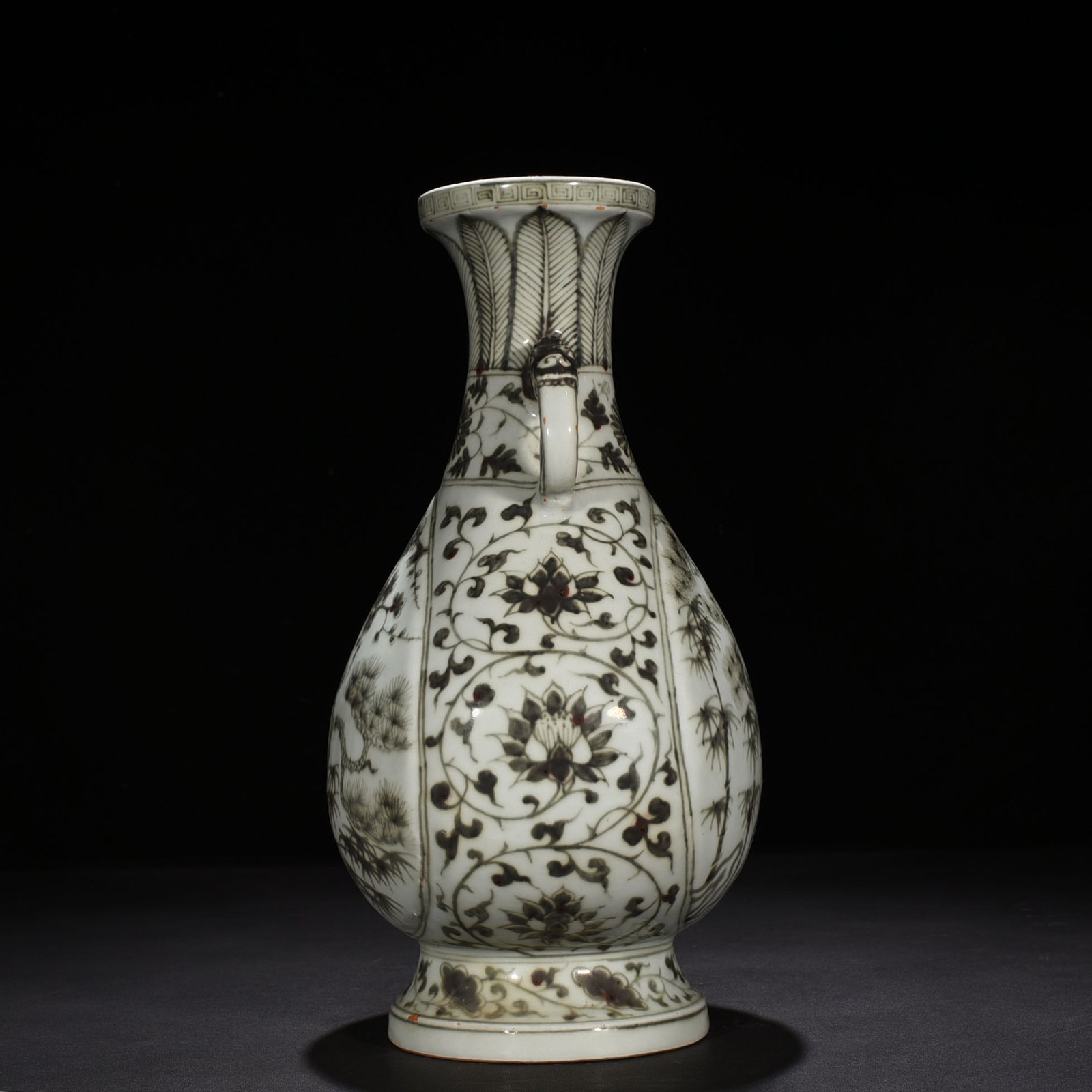 Ming Dynasty Hongwu glazed red pine bamboo and plum amphora