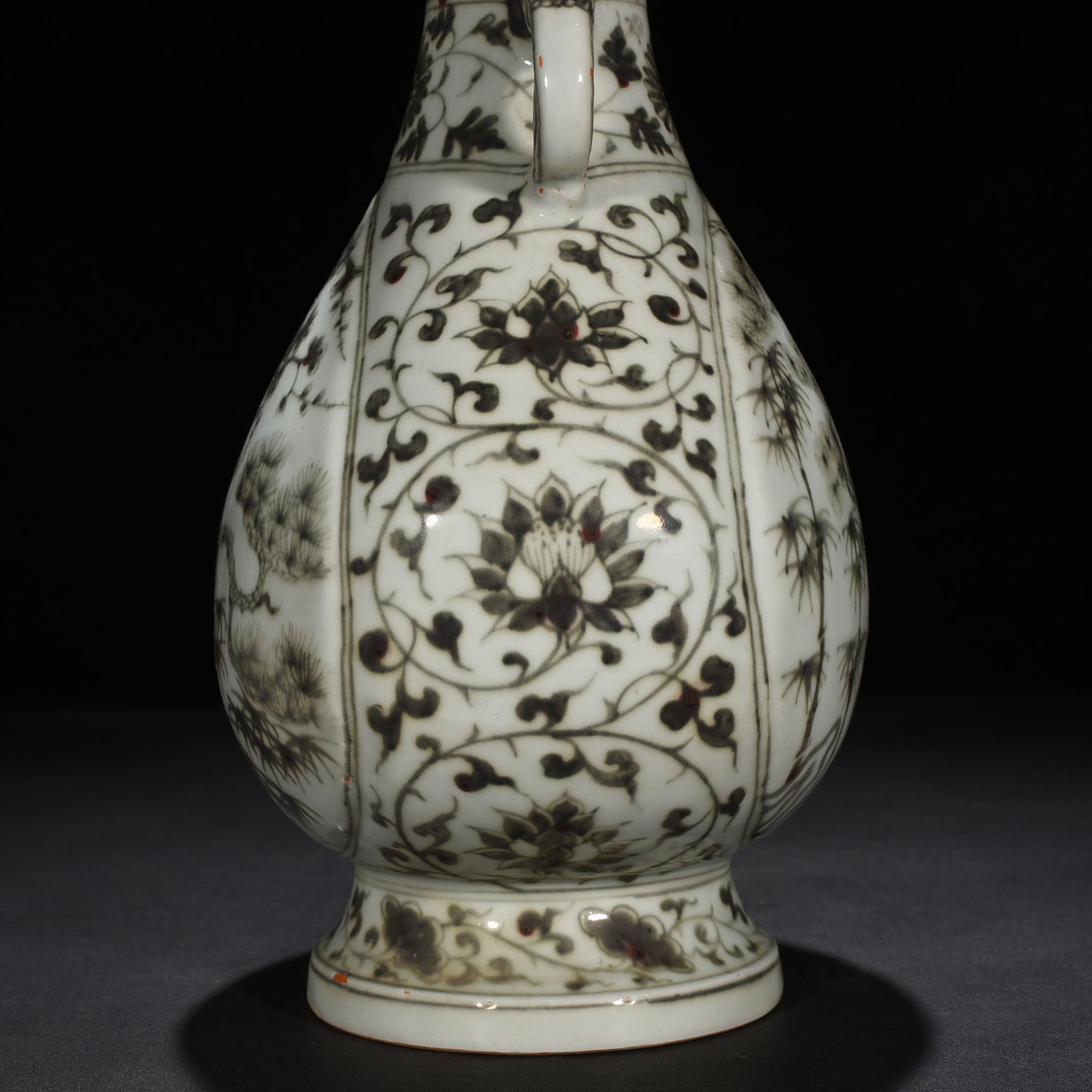 Ming Dynasty Hongwu glazed red pine bamboo and plum amphora