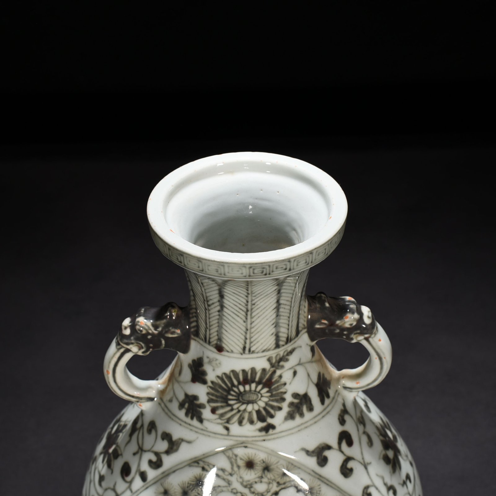 Ming Dynasty Hongwu glazed red pine bamboo and plum amphora