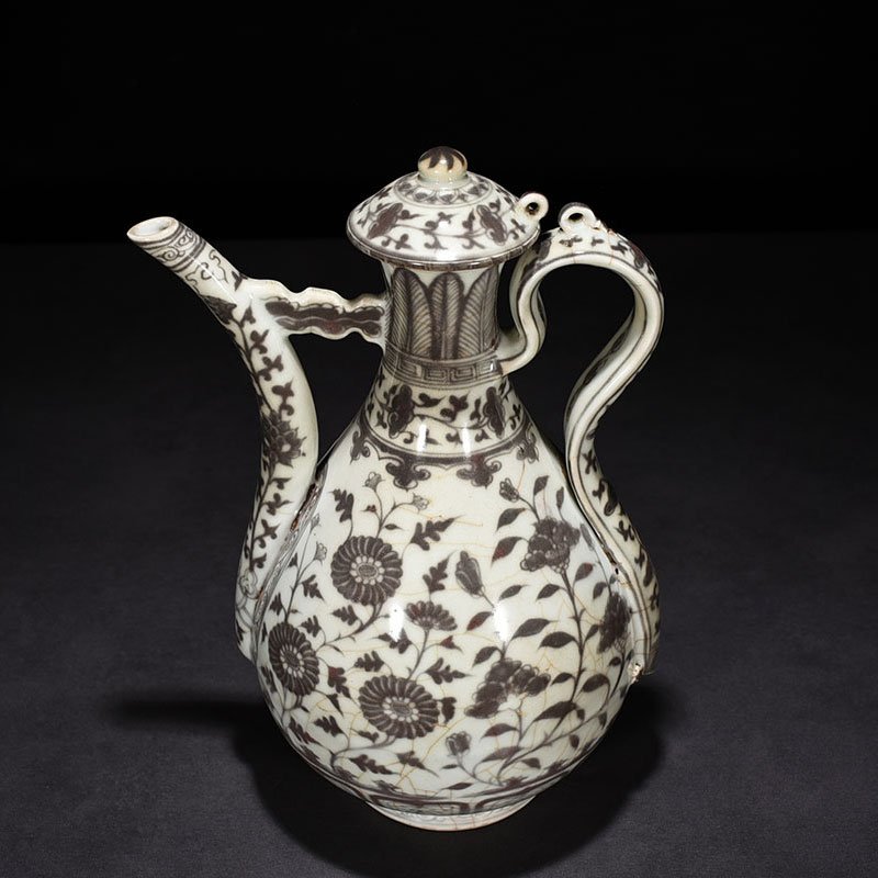 Ming Dynasty Hongwu underglaze red flower ewer