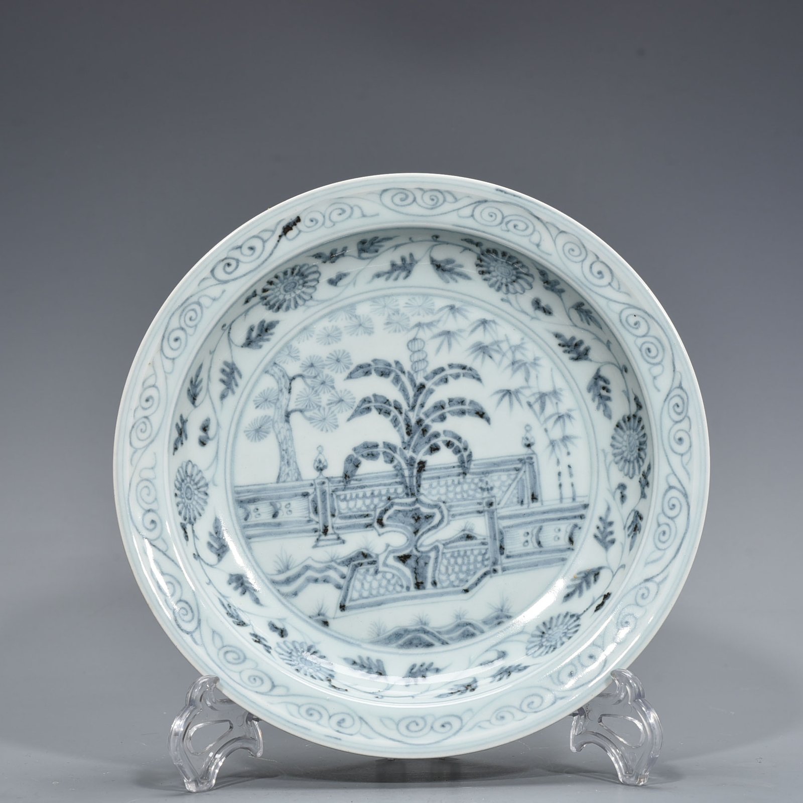 Ming Dynasty Hongwu blue and white courtyard banana leaf folded edge plate