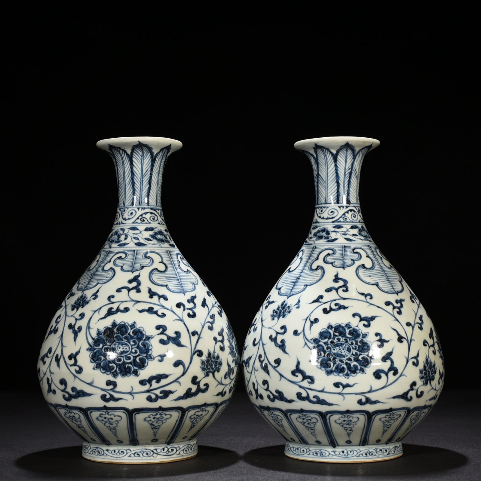 Ming Dynasty Hongwu blue and white jade pot with lotus