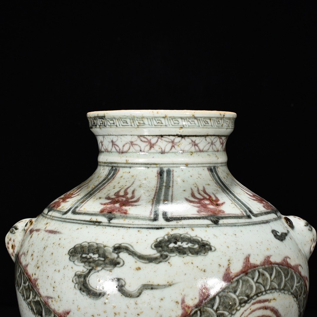 Ming Dynasty Hongwu blue and white underglaze red cloud dragon and tiger head jar