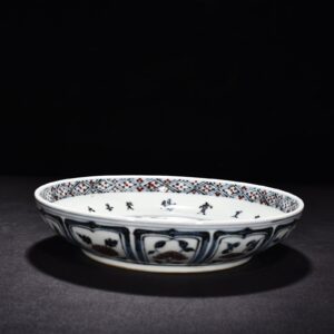 Ming Dynasty Hongwu blue and white underglaze red flower plate