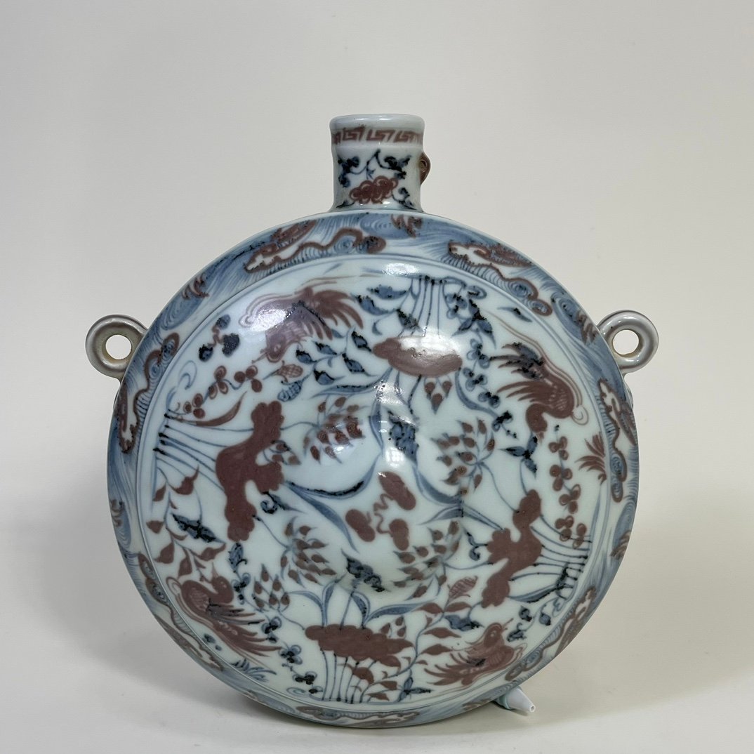 Ming Dynasty Hongwu blue and white underglaze red lotus pond mandarin duck lying pot wall pot