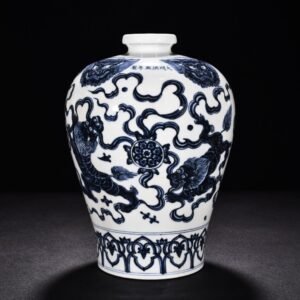 Ming Dynasty Hongxi blue and white lion hydrangea plum vase