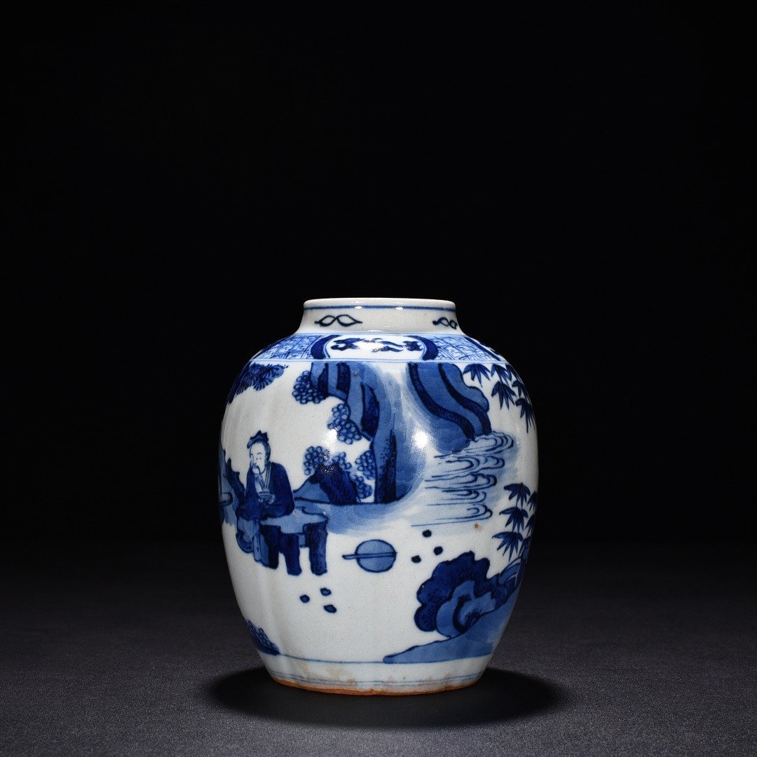 Ming Dynasty Wanli blue and white Taoist figure scraping jar