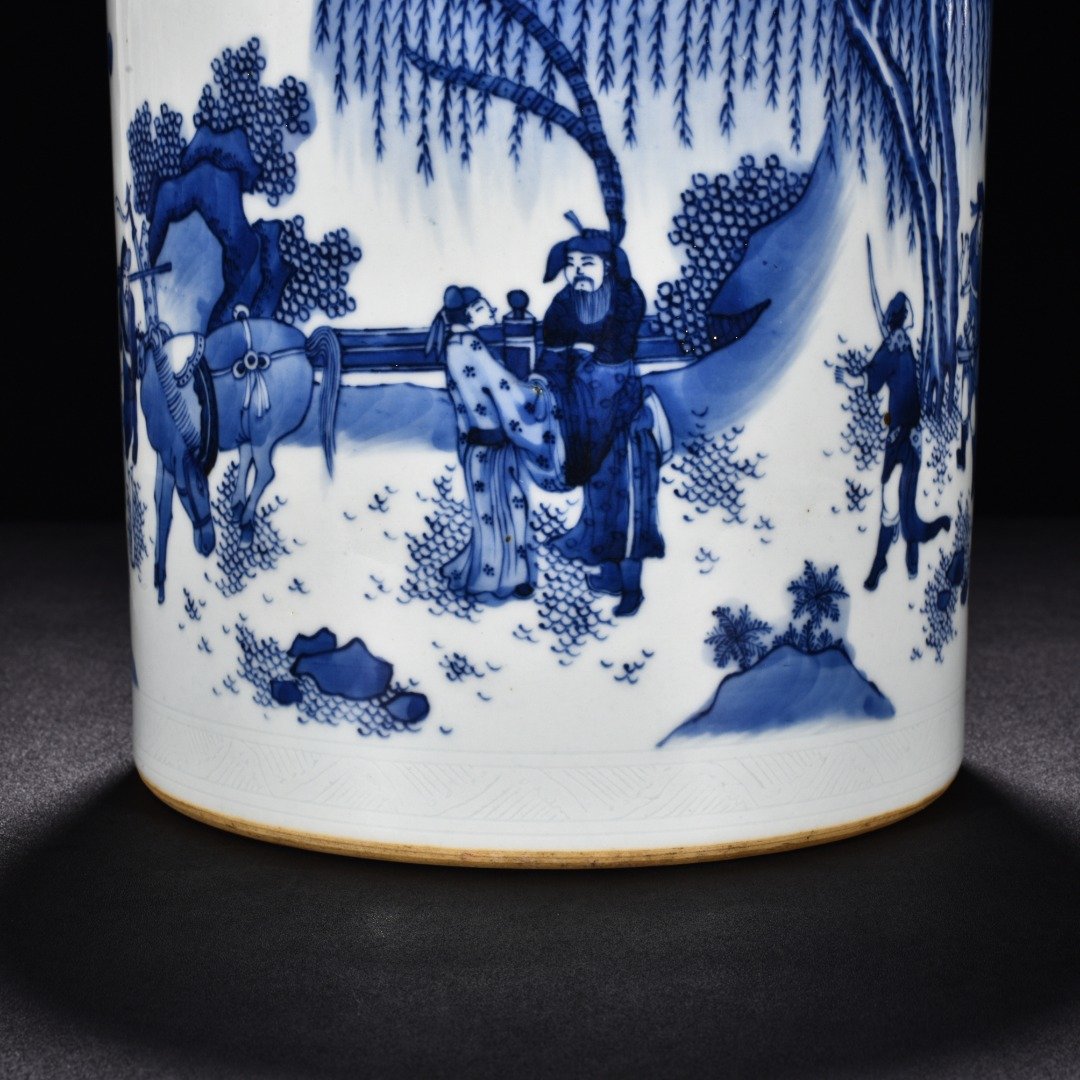 Ming Dynasty Shunzhi blue and white character story pen holder