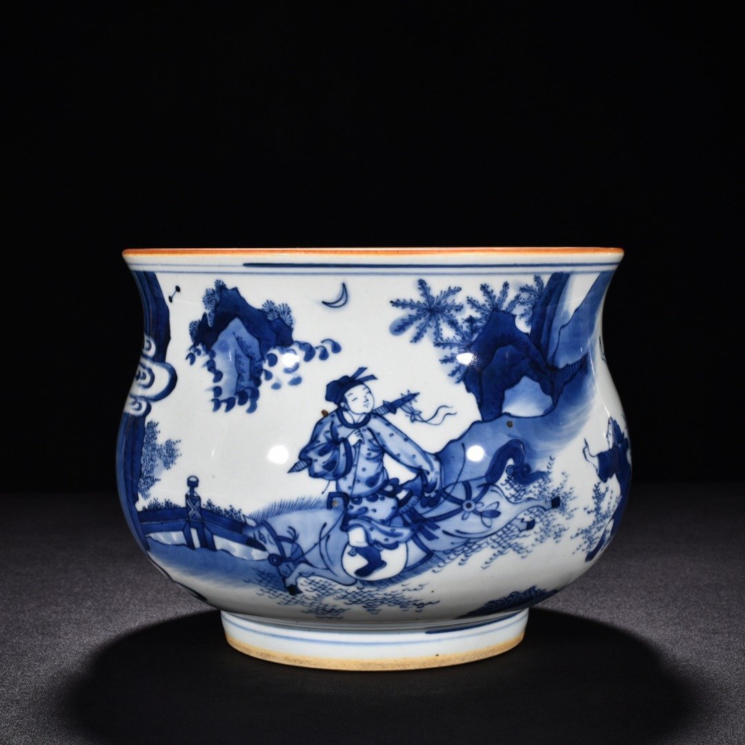 Ming Dynasty Shunzhi blue and white Xiao He chasing Han Xin under the moon furnace