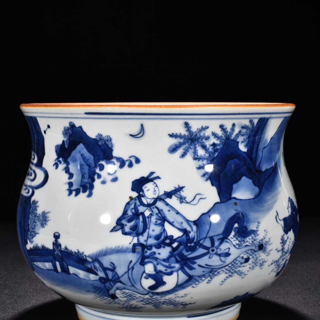 Ming Dynasty Shunzhi blue and white Xiao He chasing Han Xin under the moon furnace