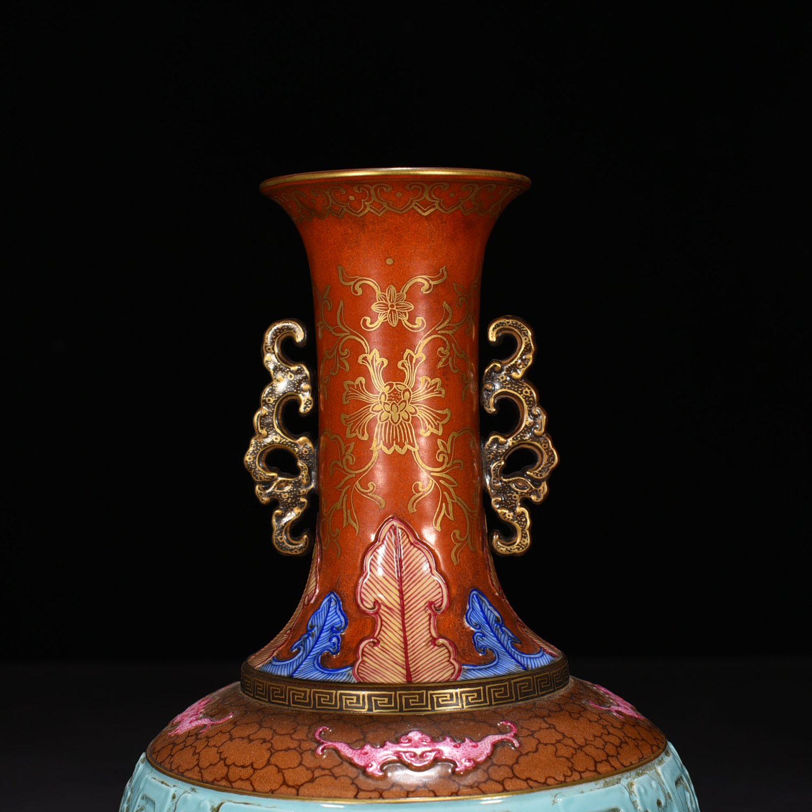 Qing Dynasty Qianlong Bronze Painted Gold Carved Chilong Amphora