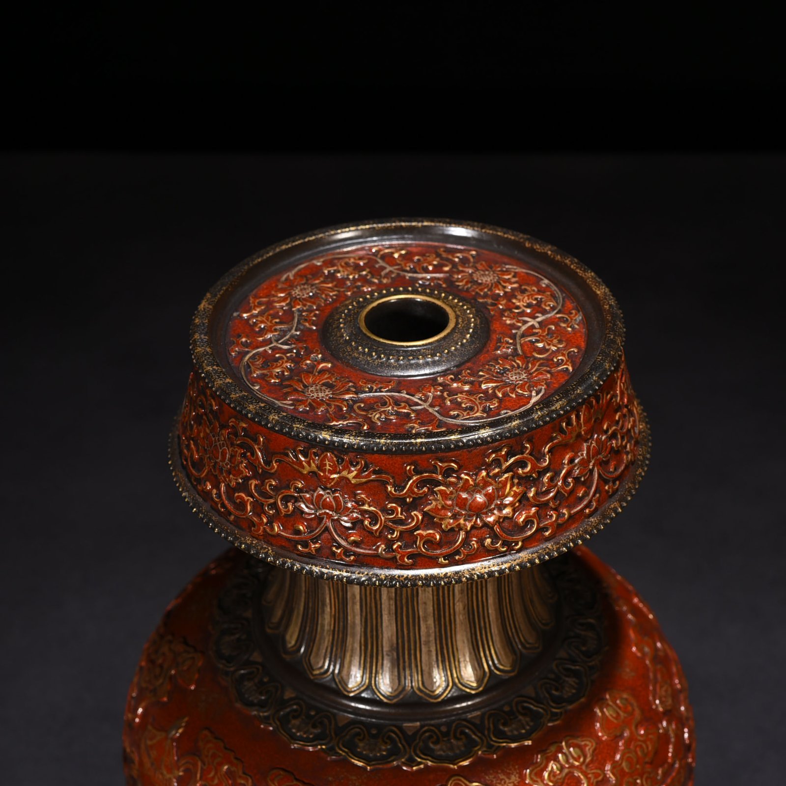 Qing Dynasty Qianlong bronze glazed alum red gold engraved eight treasures military holding