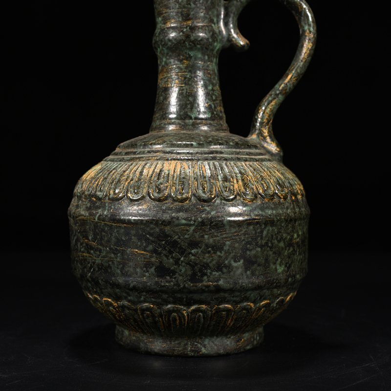Qing Dynasty Qianlong bronze glaze flower pouring