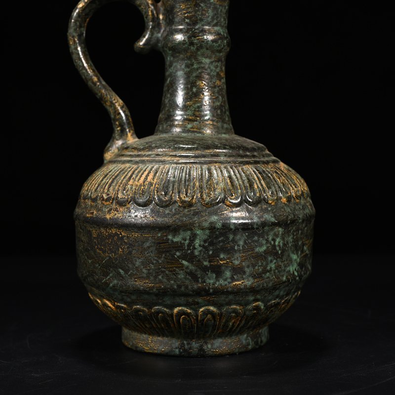 Qing Dynasty Qianlong bronze glaze flower pouring