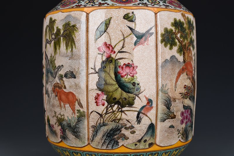 Qing Dynasty Qianlong Ge-glazed pastel flower bird and animal amphorae