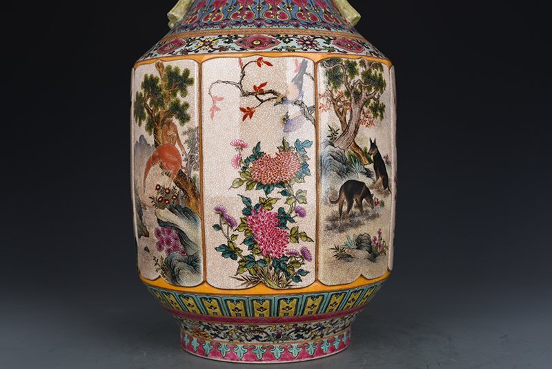 Qing Dynasty Qianlong Ge-glazed pastel flower bird and animal amphorae