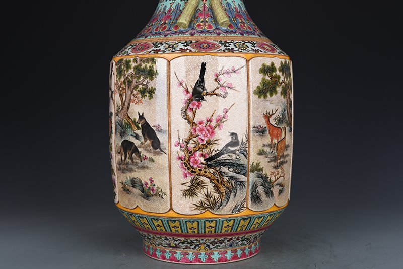Qing Dynasty Qianlong Ge-glazed pastel flower bird and animal amphorae