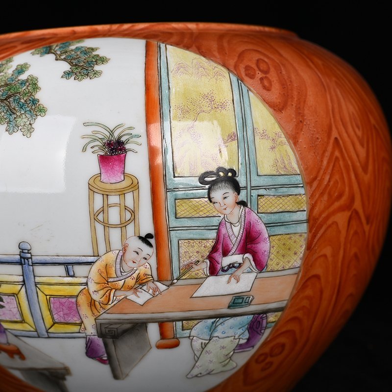 Qing Dynasty Qianlong Tang Ying style wood grain glaze consecrated pastel beauty godson