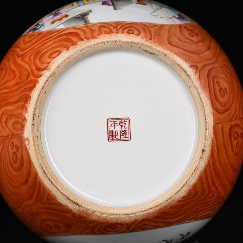 Qing Dynasty Qianlong Tang Ying style wood grain glaze consecrated pastel beauty godson