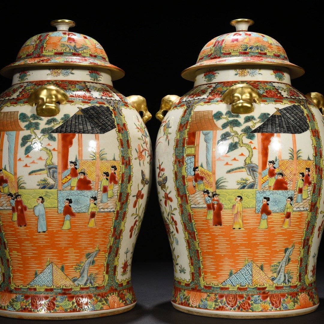 Qing Dynasty Qianlong Guangcai general jar with figures flowers and birds