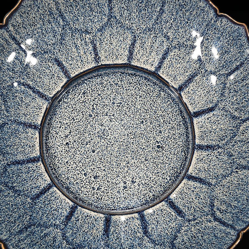 Qing Dynasty Qianlong glazed lotus bowl large bowl