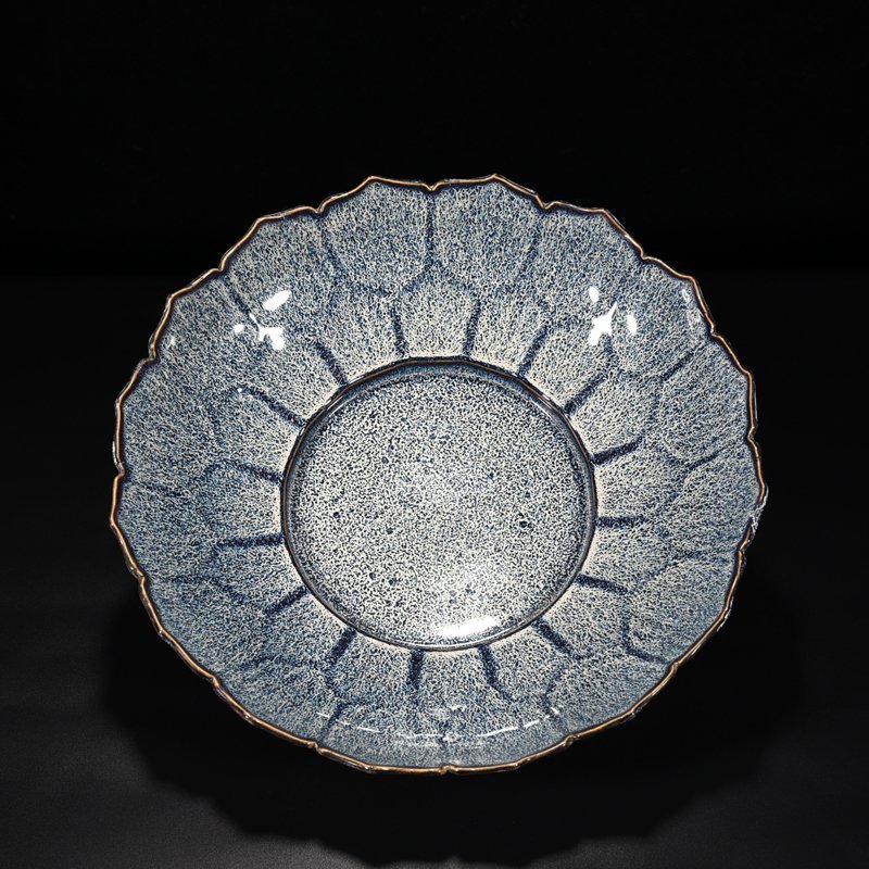 Qing Dynasty Qianlong glazed lotus bowl large bowl