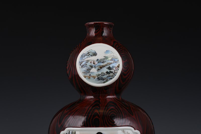 Qing Dynasty Qianlong wood grain glaze consecrated enamel beauty strap gourd vase