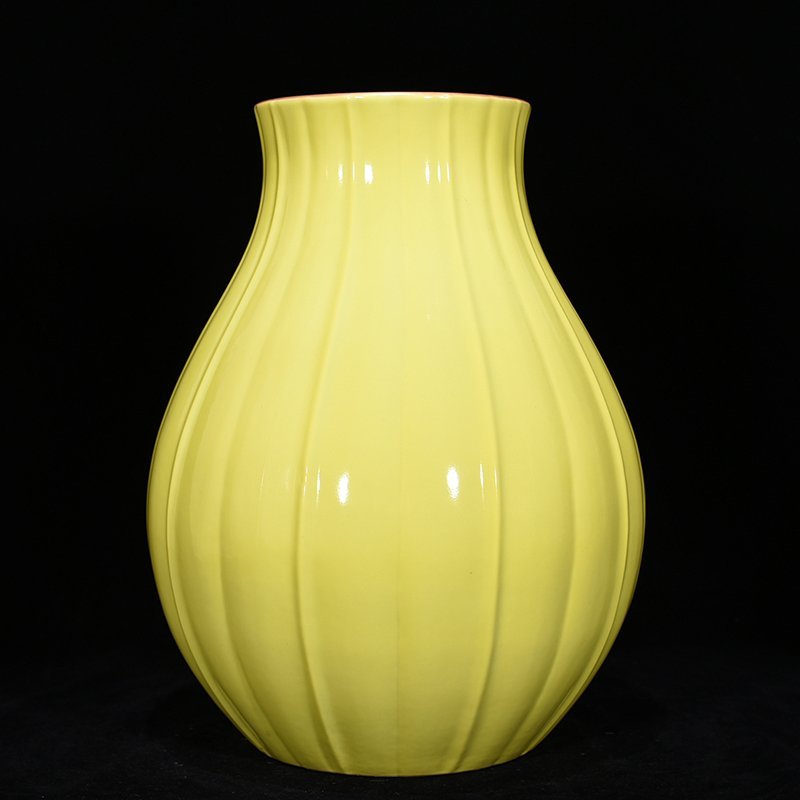 Qing Dynasty Qianlong Lemon Yellow Glaze Gualeng Zun
