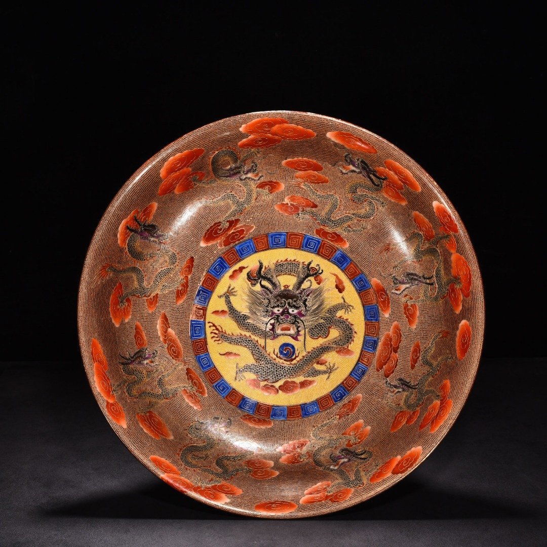 Qing Dynasty Qianlong enamel engraved gold nine-five-year-old Longevity plate