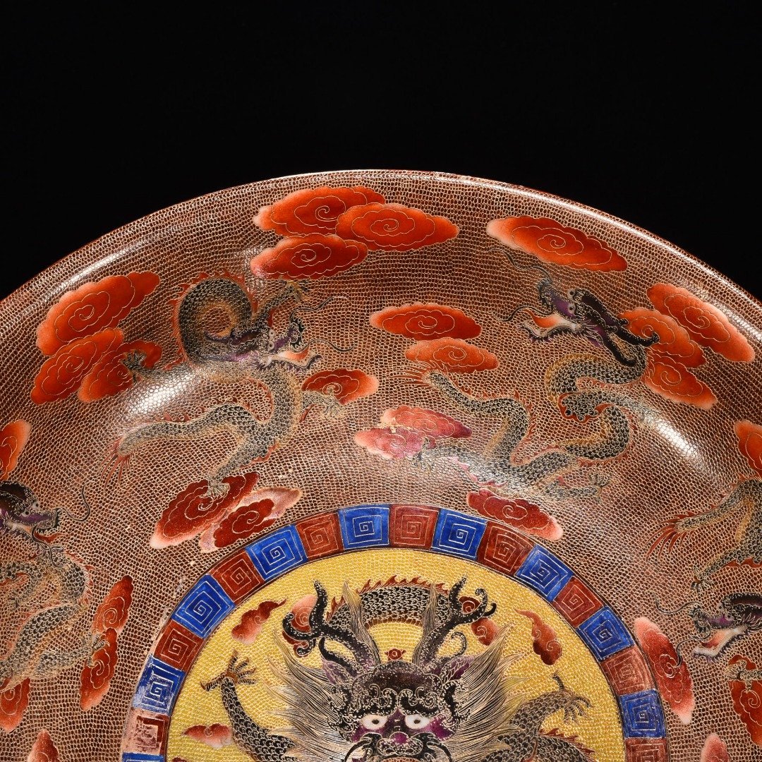 Qing Dynasty Qianlong enamel engraved gold nine-five-year-old Longevity plate